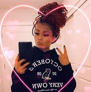 Meet your Posher, Krystal